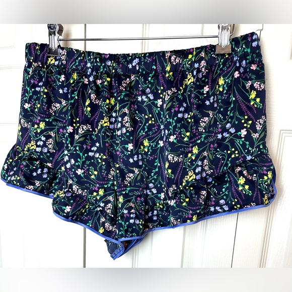 New VICTORIA’S SECRET Wild Flower Sleep Shorts Pajama Bottoms Floral Satin Blue - Picture 4 of 9